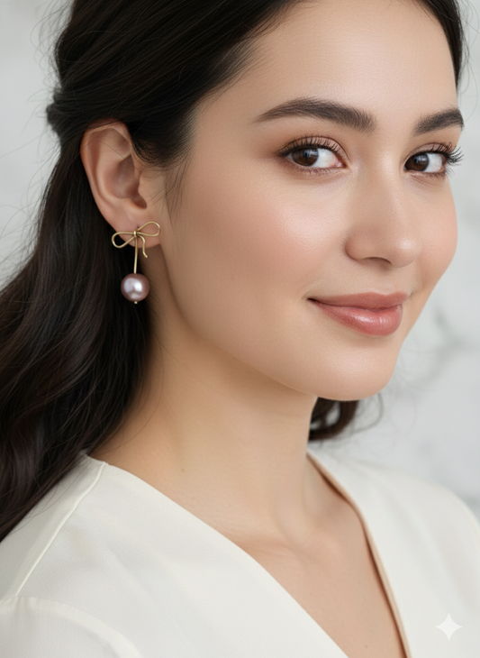 Bow and Pearl Earring